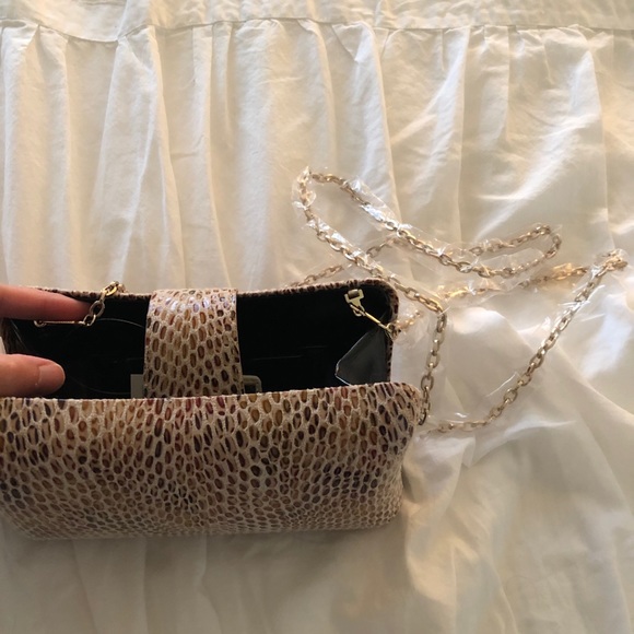 Reptile clutch w chain hand bag - Picture 5 of 5